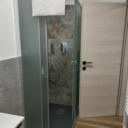 Appartamento Monolocale Il Piccolo Rusca Locazione Turistica Santa Maria Maggiore